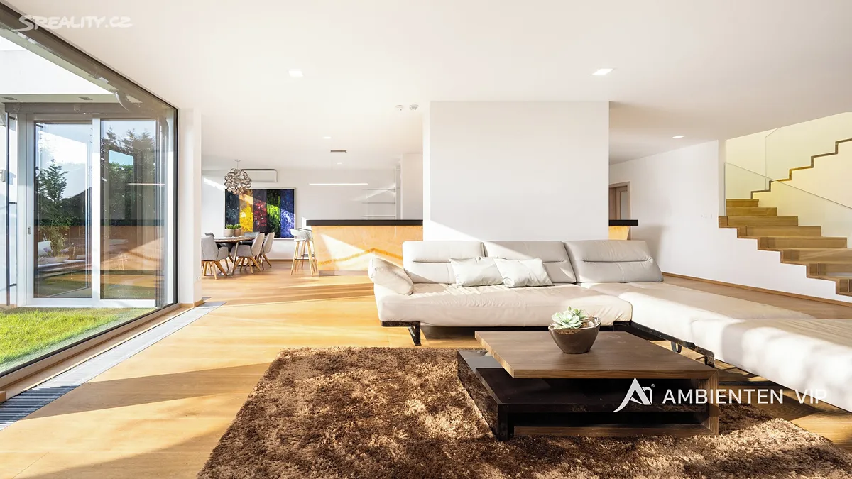 Prodej rodinného domu 382 m², pozemek 849 m² – pohled 5