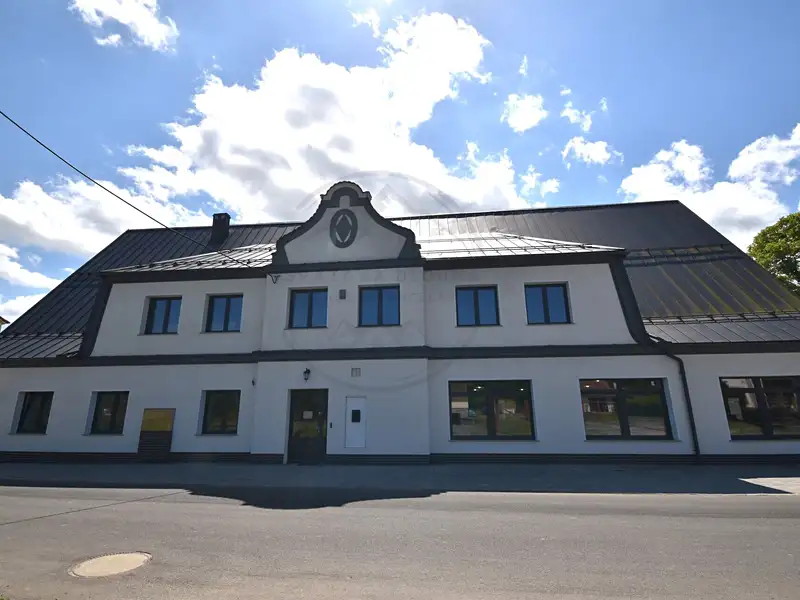 Prodej rodinného domu 417 m², pozemek 7108 m², Mikulovice – náhled fotky 3
