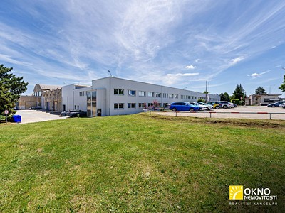 Pronájem skladového prostoru 1 382 m²