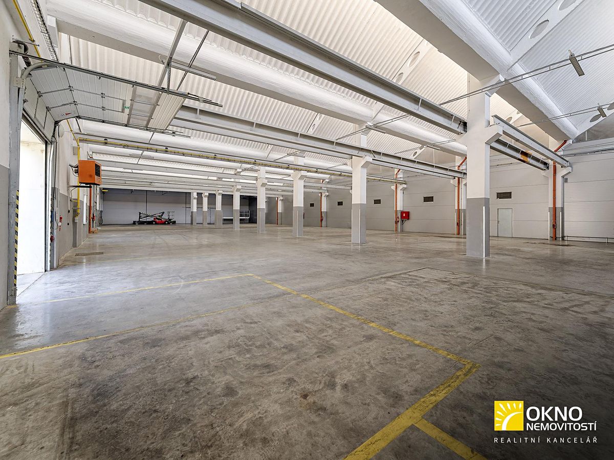 Pronájem skladového prostoru 1382 m² – fotografie 4