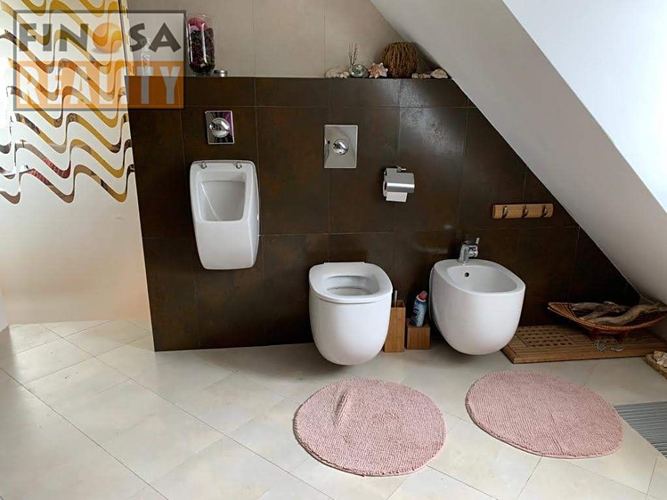 Pronájem bytu 2+kk, 90 m² (29 z 35)