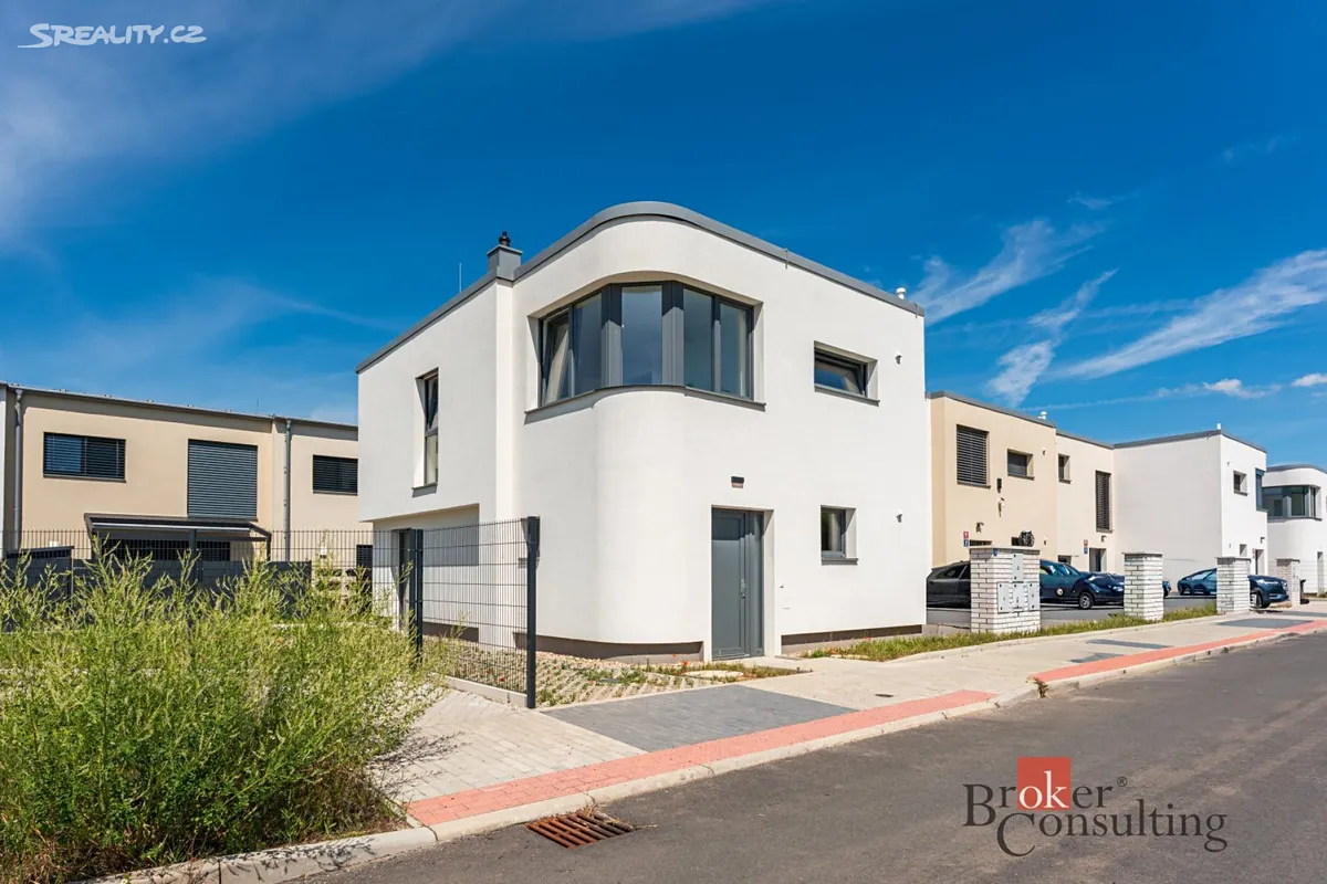 Pronájem rodinného domu 102 m², pozemek 179 m², Denivková