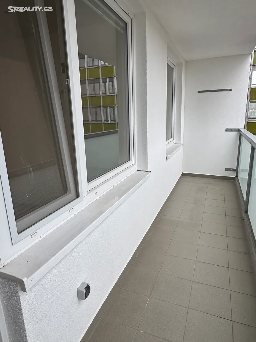 Pronájem bytu 2+kk 52 m² – pohled 6