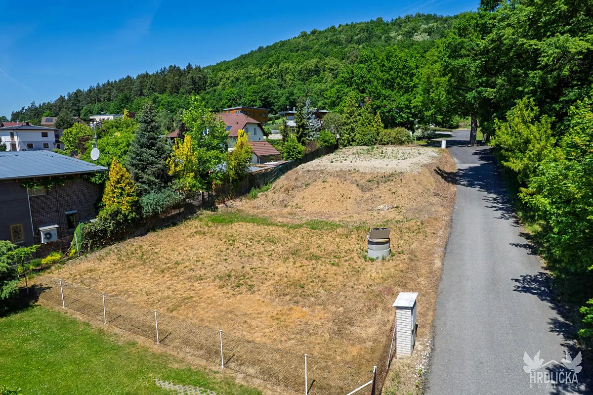 Prodej stavebního pozemku 915 m²