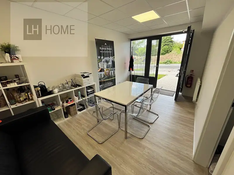 Prodej obchodního prostoru 22 m², Kutná Hora – náhled fotky 1