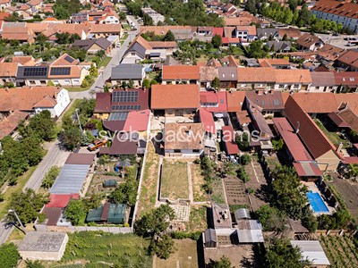 Prodej  rodinného domu 432 m², pozemek 801 m²