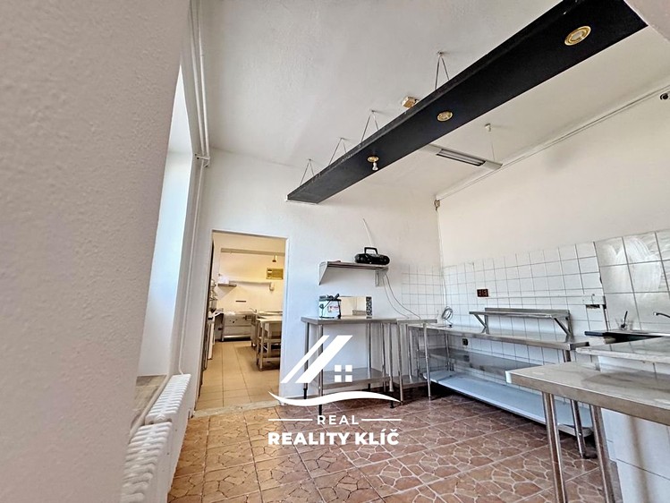 Комерційне приміщення в оренду, 100 м² (15 з 45)