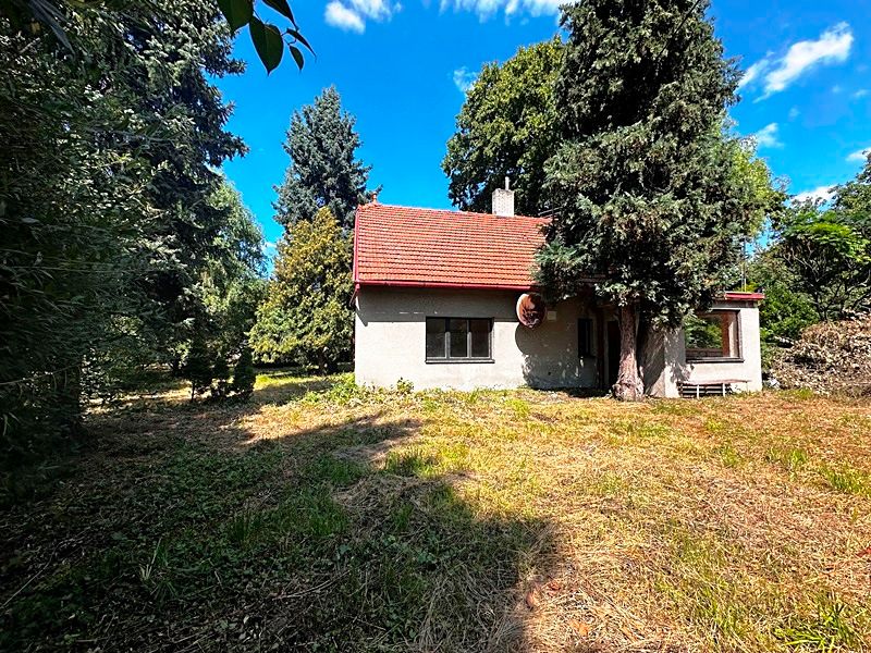 Prodej rodinného domu 106 m², pozemek 2476 m²
