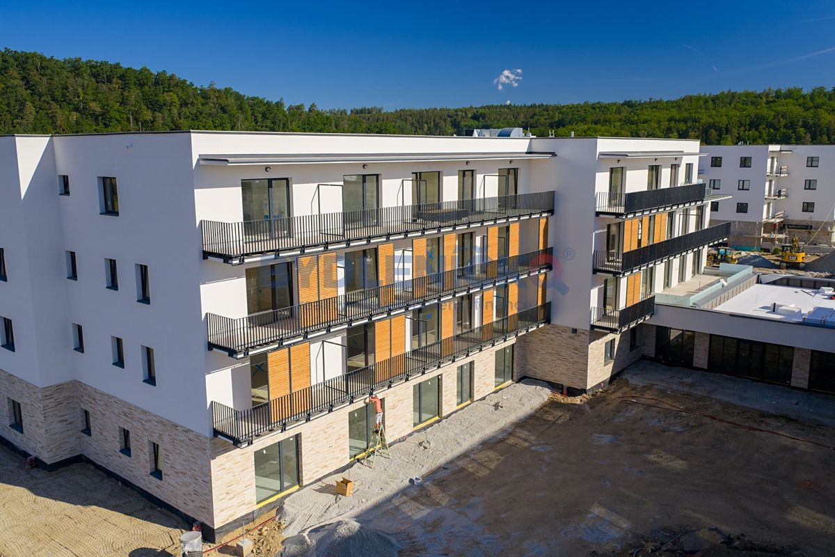 Prodej bytu 1+kk 42 m² – fotografie 3