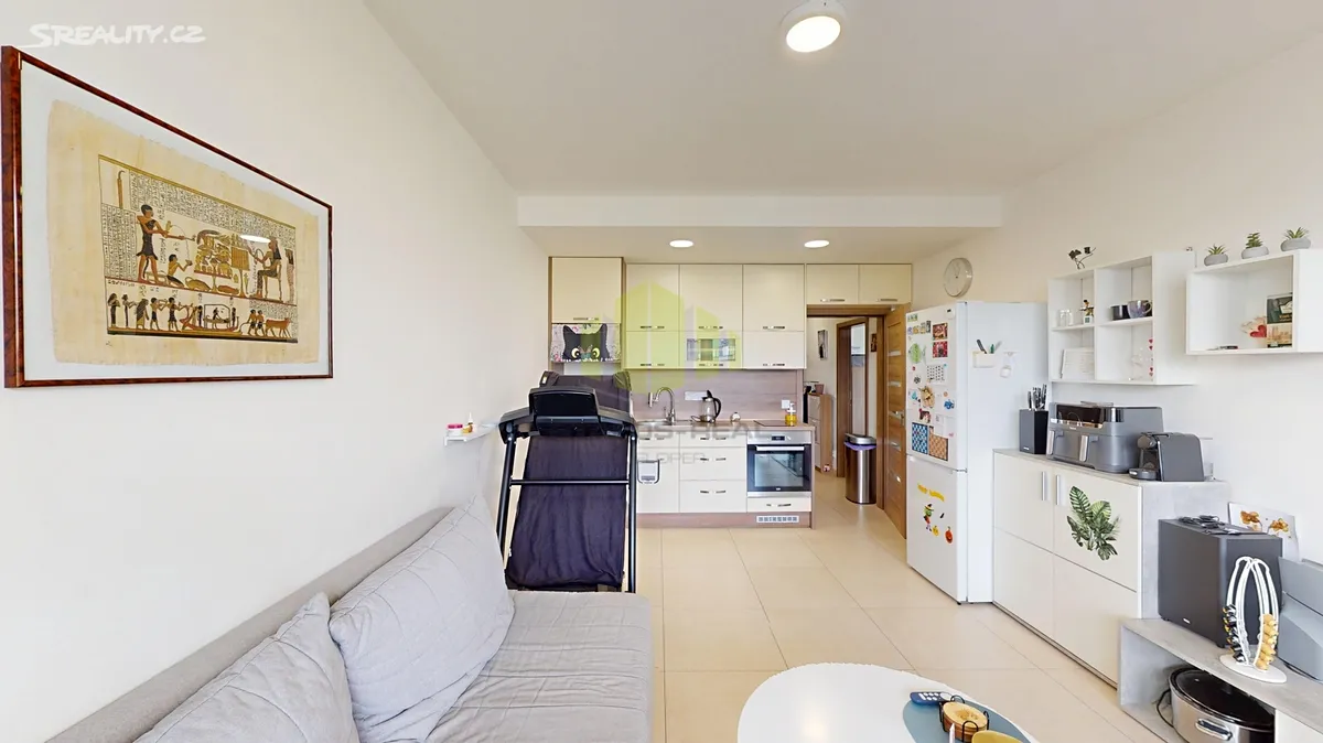 Pronájem bytu 2+kk 39 m² – pohled 5