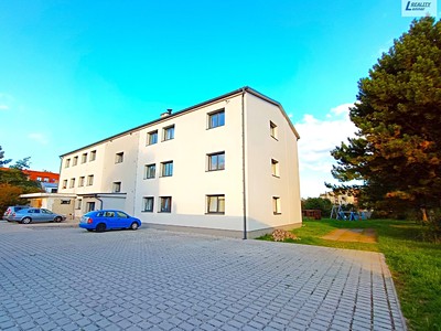 Pronájem bytu 1+1 38 m²