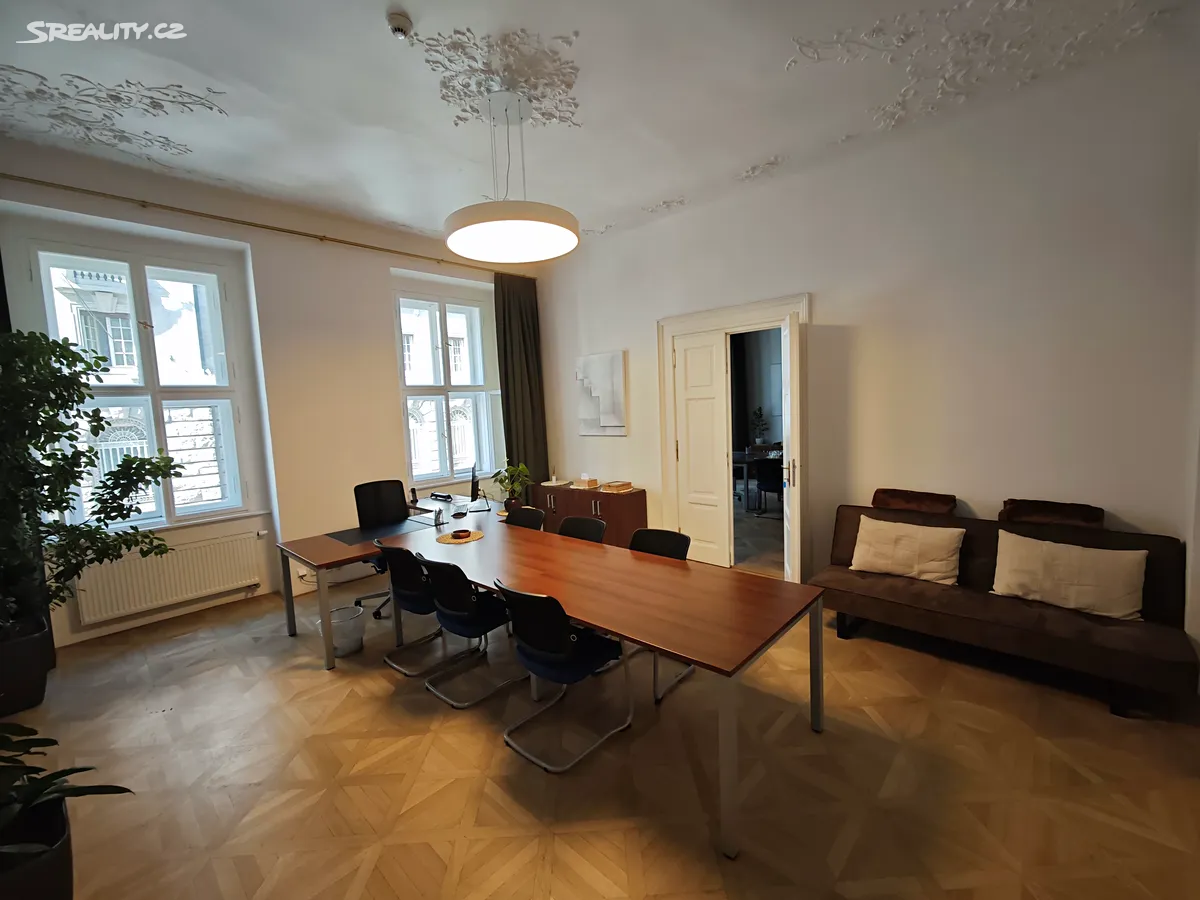 Pronájem kanceláře 250 m² – pohled 2