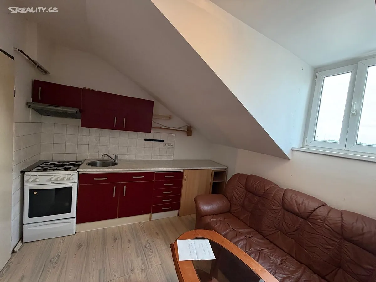 Pronájem bytu 2+kk 42 m² – pohled 6