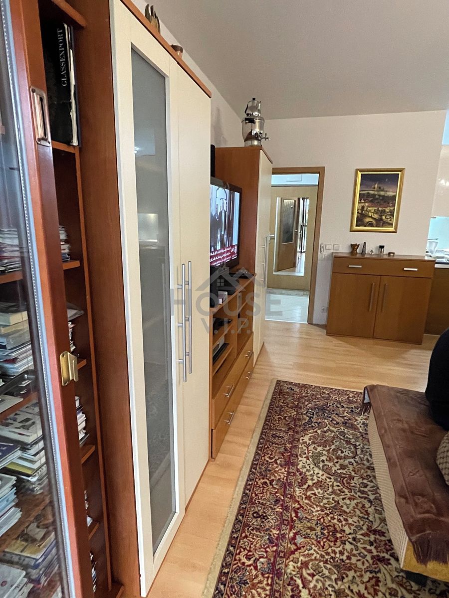 Pronájem bytu 4+kk 99 m²
