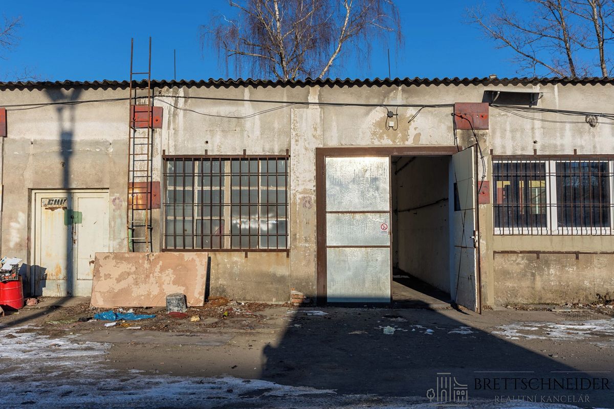 Pronájem kanceláře 303 m² – fotografie 4