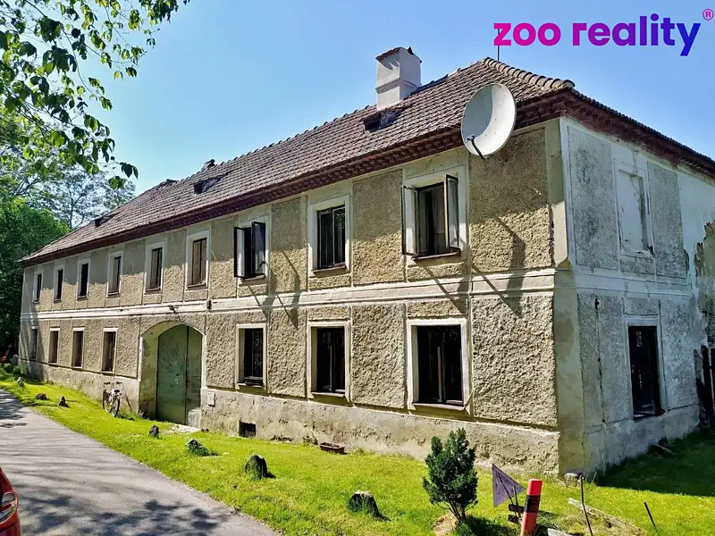 Prodej rodinného domu 288 m², pozemek 1348 m², Kájov – náhled fotky 1