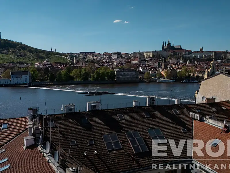 Prodej bytu 2+kk 77 m², Praha – náhled fotky 3