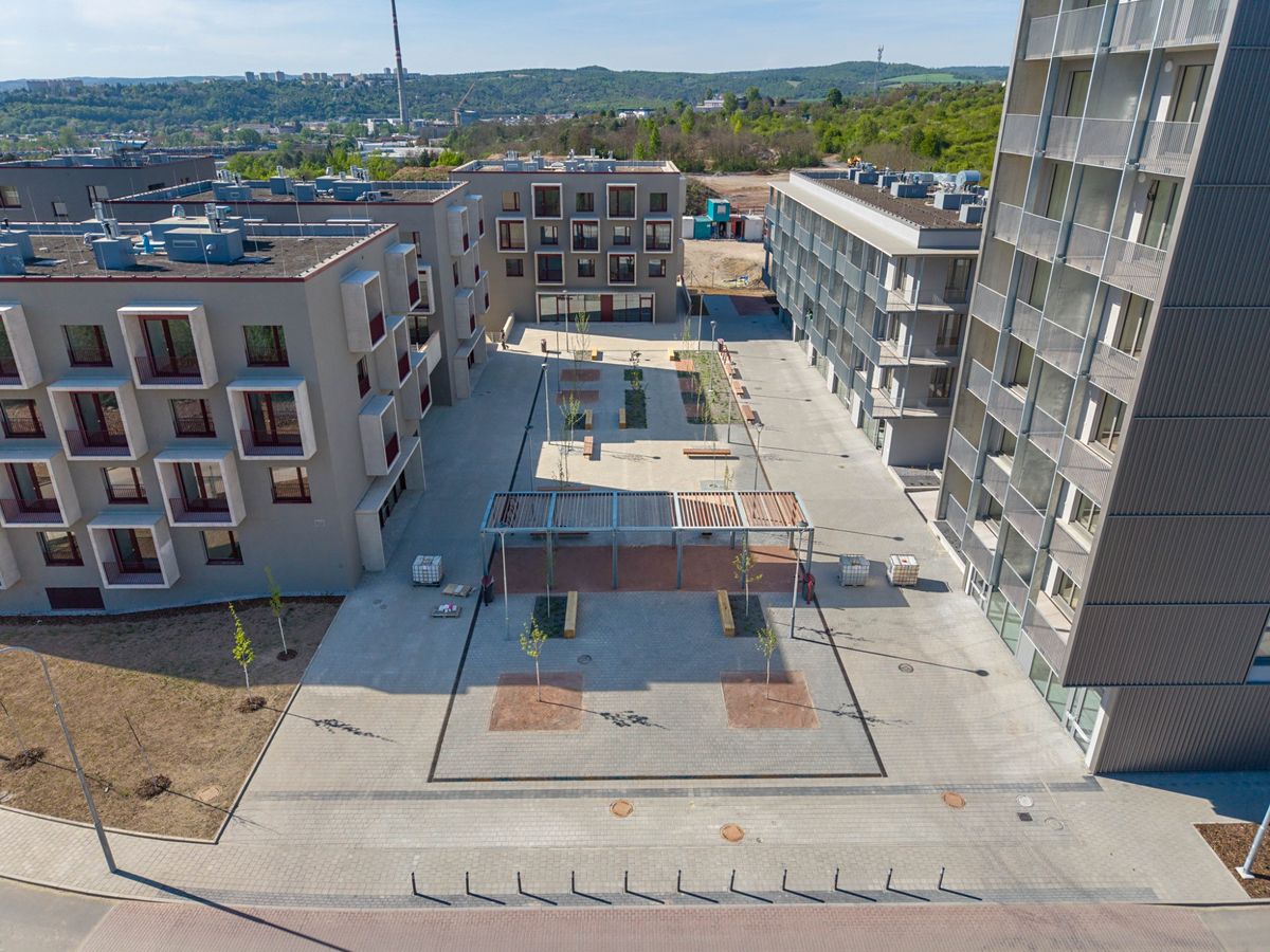 Pronájem bytu 1+kk 32 m² – fotografie 2