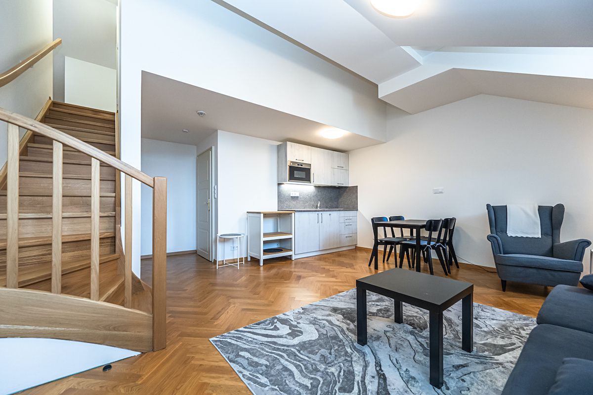Pronájem bytu 2+kk 62 m²