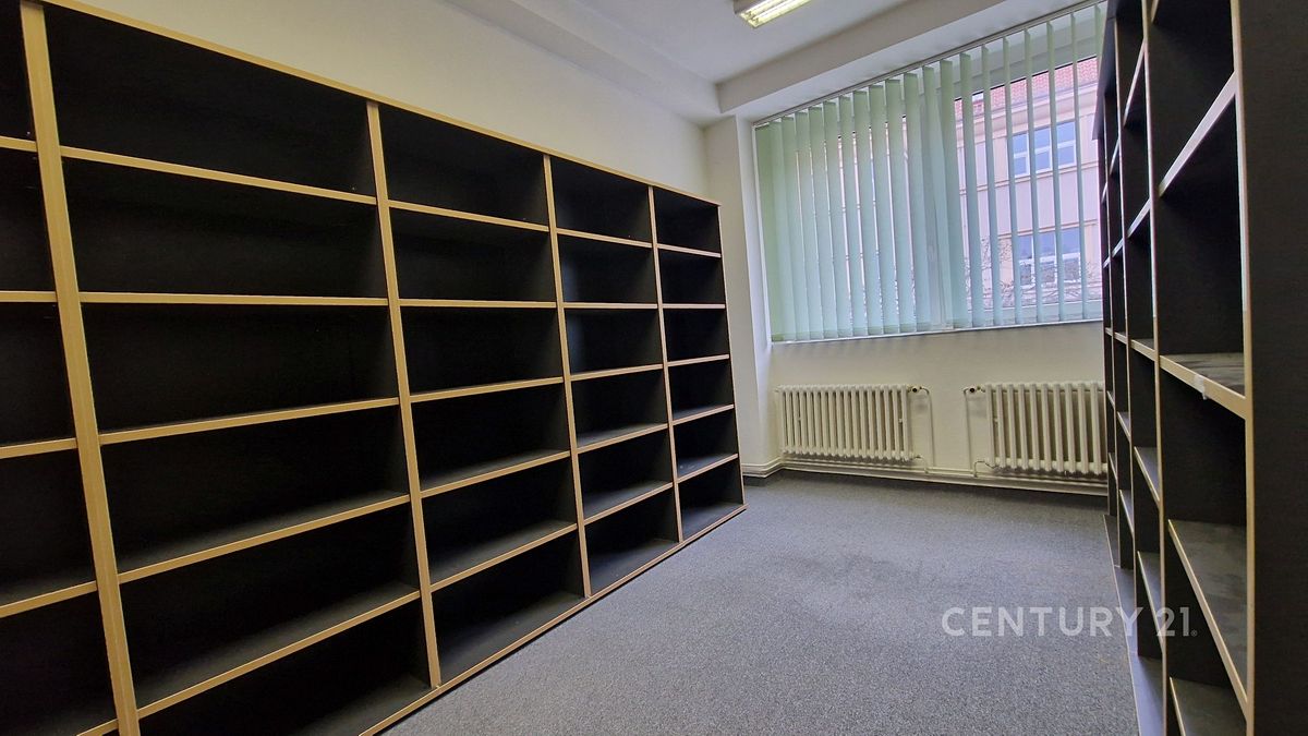 Pronájem kanceláře 37 m² – fotografie 2