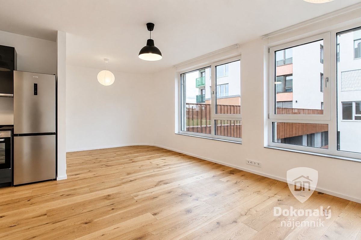 Pronájem bytu 1+kk 37 m²