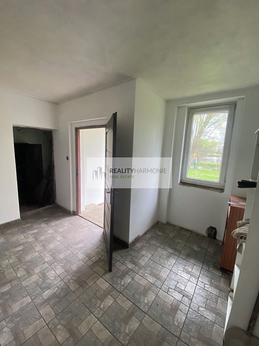 Prodej rodinného domu 205 m², pozemek 1104 m² – fotografie 3