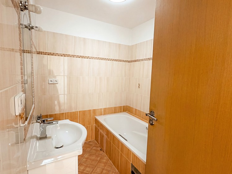 Квартира 3+kk на продаж, 70 м² (8 з 12)