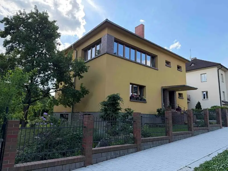 Prodej rodinného domu 330 m², pozemek 780 m², Jihlava – náhled fotky 1