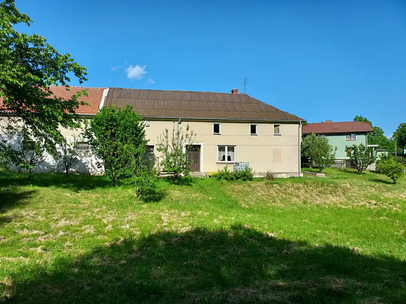 Prodej rodinného domu 250 m², pozemek 2219 m², Lipová – náhled fotky 3