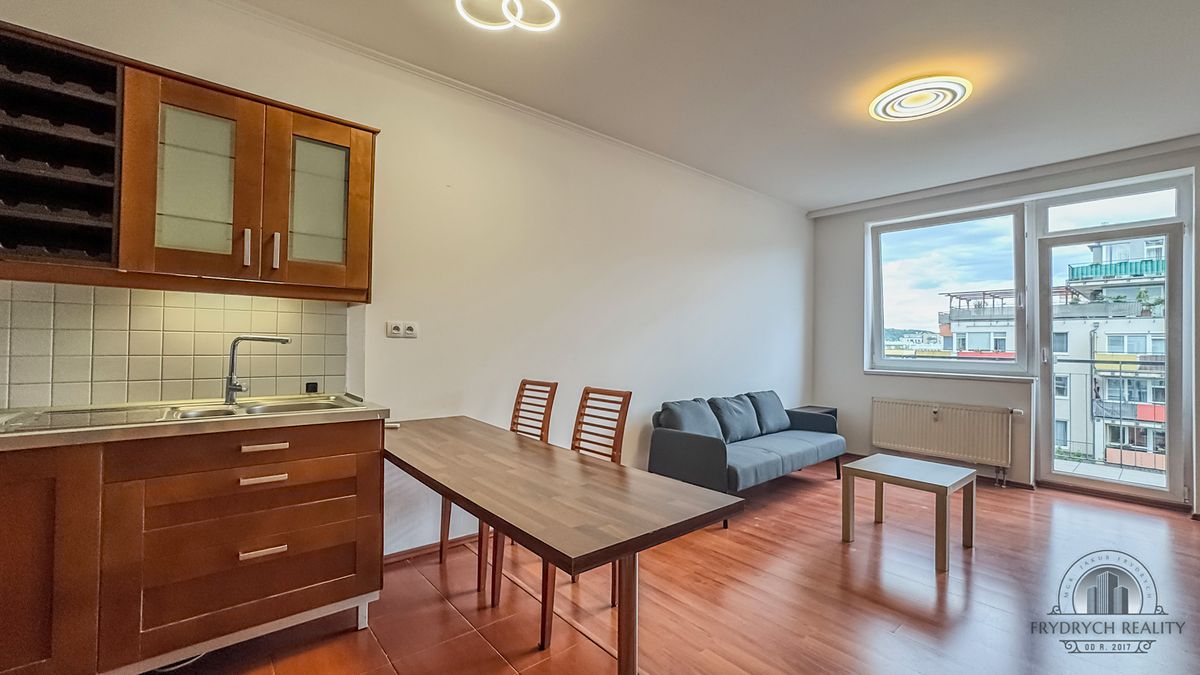 Pronájem bytu 2+kk 48 m²
