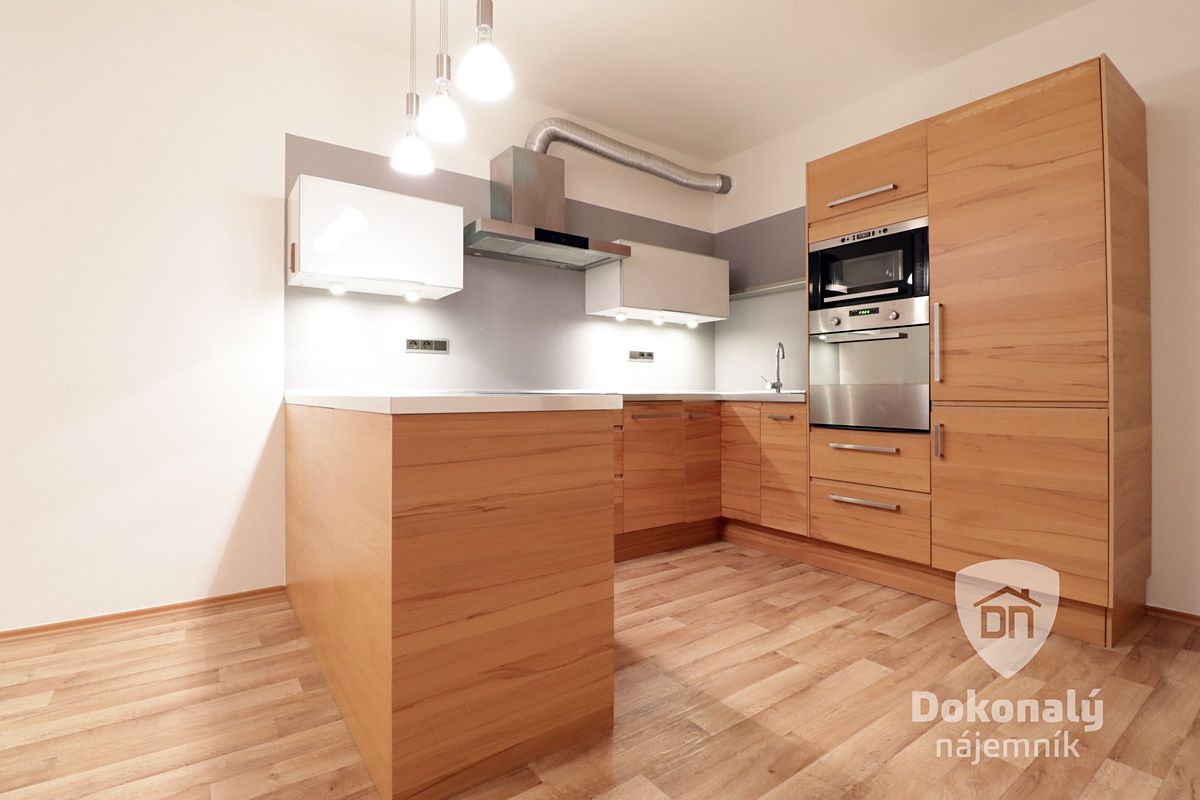 Pronájem bytu 2+kk 64 m²