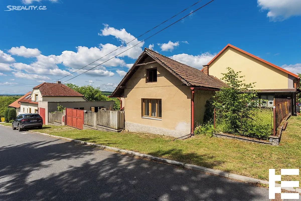 Prodej chalupy 86 m², pozemek 329 m², Hradčany