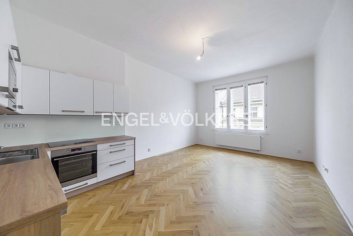 Pronájem bytu 2+kk 56 m²