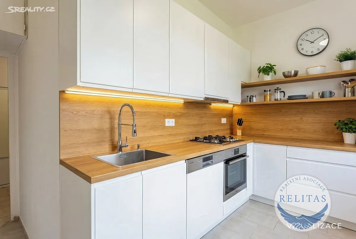 Prodej bytu 2+1 52 m², Praha