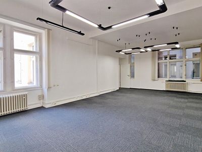 Pronájem kanceláře 93 m²