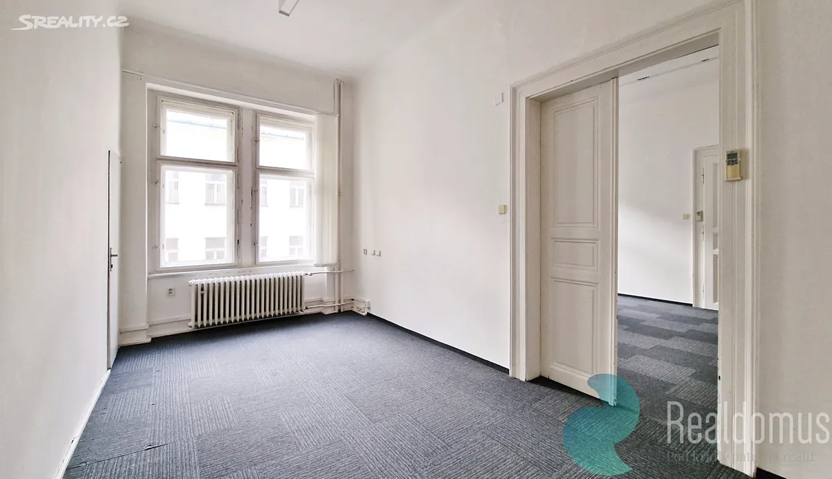 Pronájem kanceláře 94 m² – pohled 6