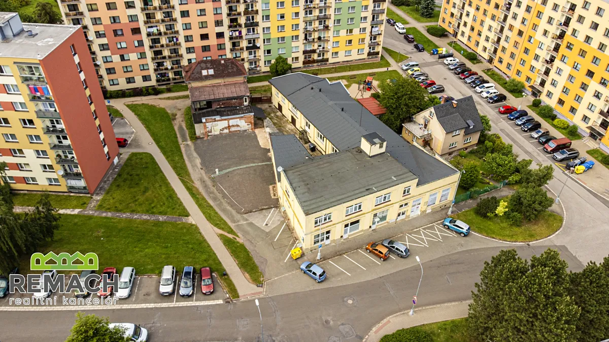 Pronájem obchodního prostoru 1100 m²