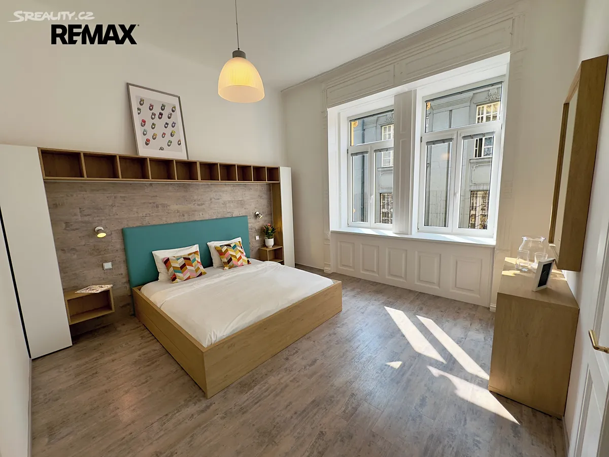 Pronájem bytu 2+1 72 m², Čs. legií
