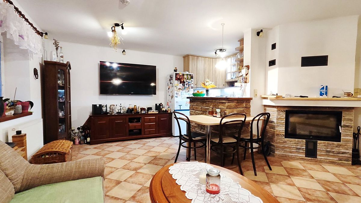 Prodej rodinného domu 169 m², pozemek 1357 m²