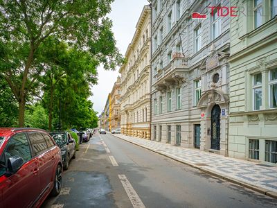 Prodej bytu 6 pokojů a více 196 m²