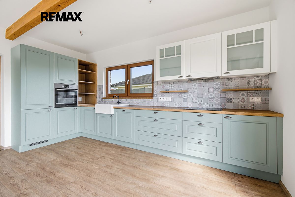 Prodej rodinného domu 85 m², pozemek 3925 m²