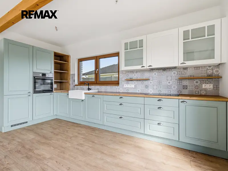 Prodej rodinného domu 85 m², pozemek 3925 m², Tišice – náhled fotky 1