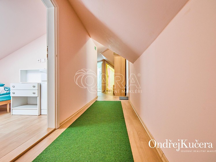Prodej komerčního prostoru, 832 m² (51 z 60)