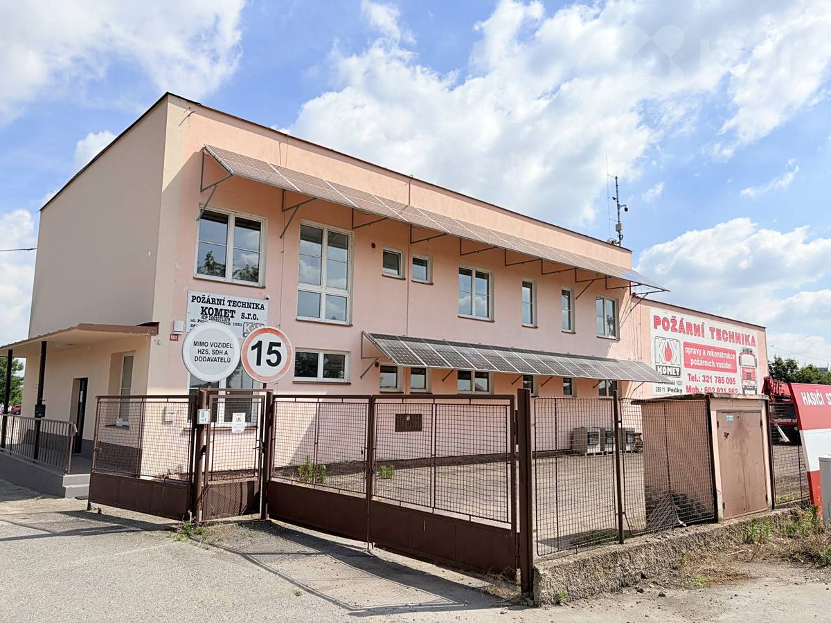 Pronájem kanceláře 100 m²
