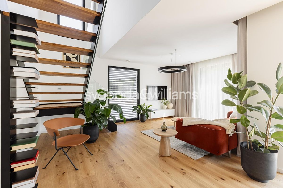 Prodej rodinného domu 184 m², pozemek 819 m² – fotografie 5