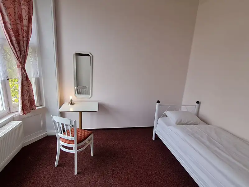 Pronájem bytu pokoje 12 m², Praha – náhled fotky 2
