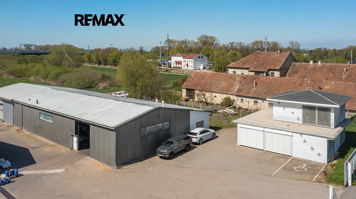 Prodej skladového prostoru 700 m²