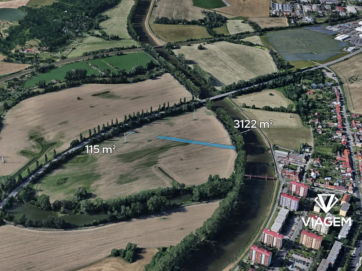 Prodej podílu 1/2 pole 1618 m²
