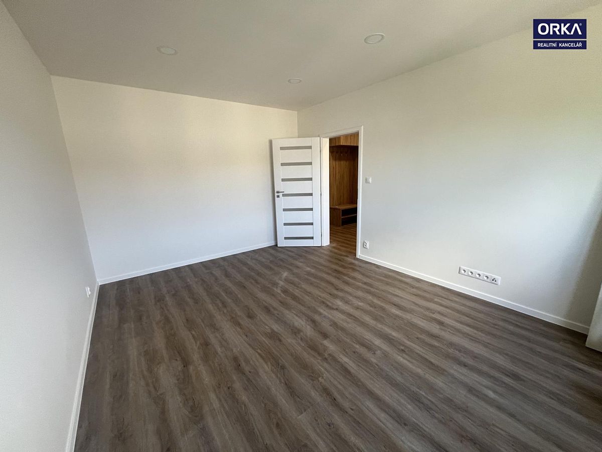 Pronájem bytu 2+1 53 m² – fotografie 4