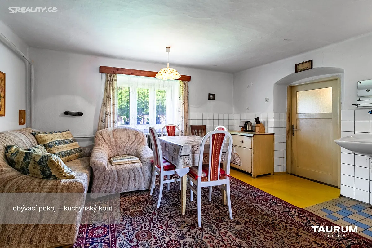 Prodej rodinného domu 108 m², pozemek 1745 m² – pohled 3